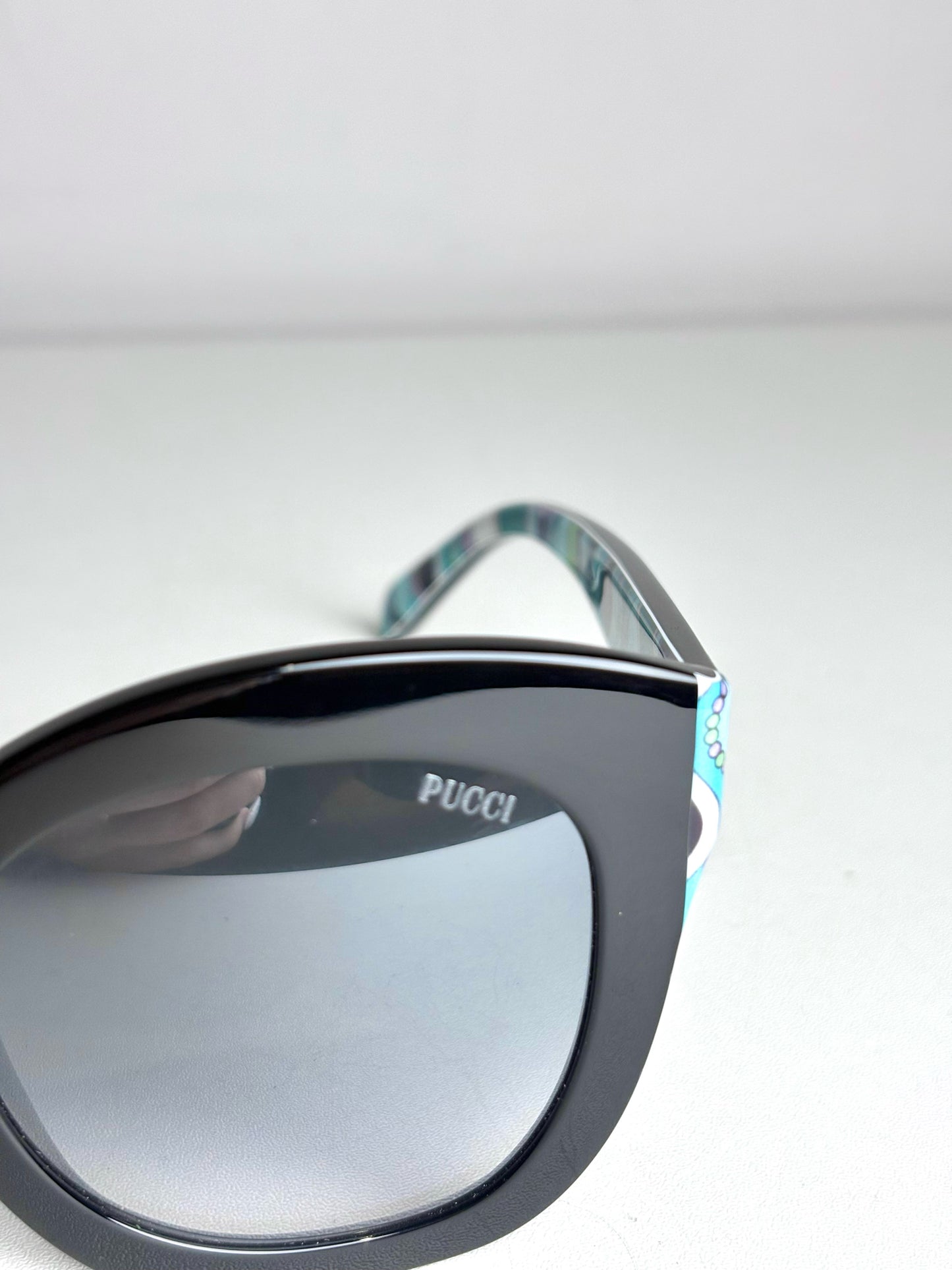 Emilio Pucci EP 97 01C Pre-owned Black Acetate Sunglasses