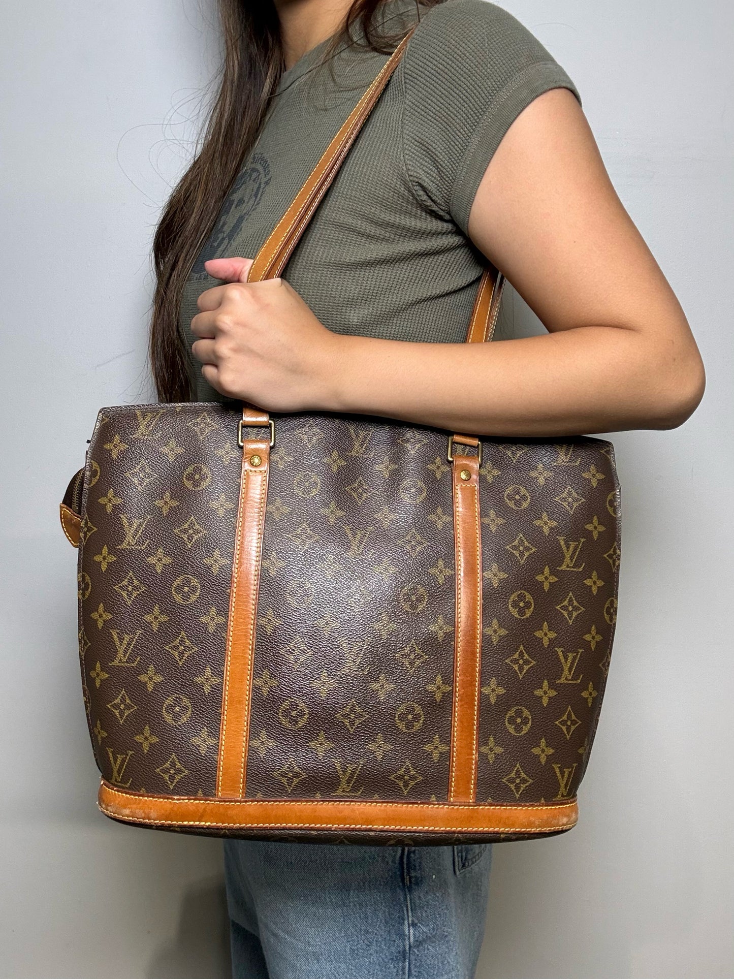Women's Louis Vuitton Babylone Brown Monogram Coated Canvas Vintage Pre-Owned Large Tote Purse