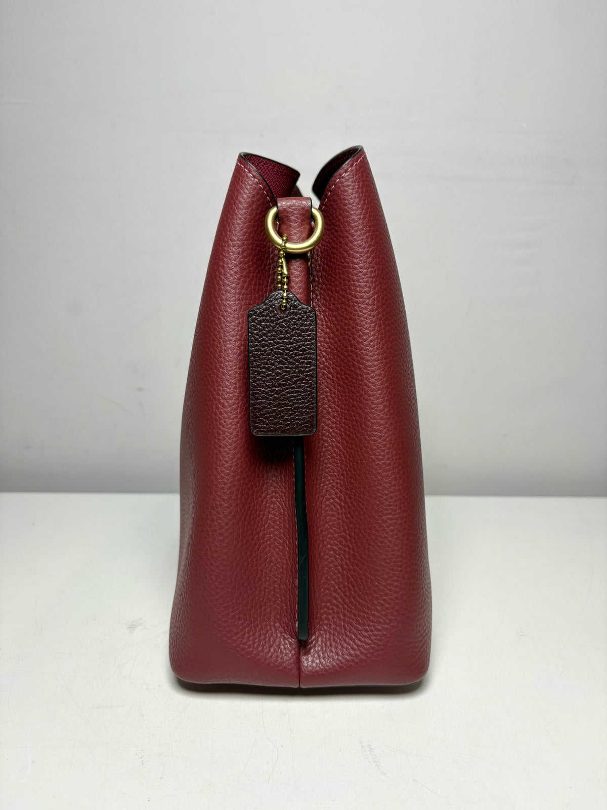 Women's Coach Willow C2590 Berry Colorblock Leather Pre-Owned Medium Shoulder Crossbody Bag