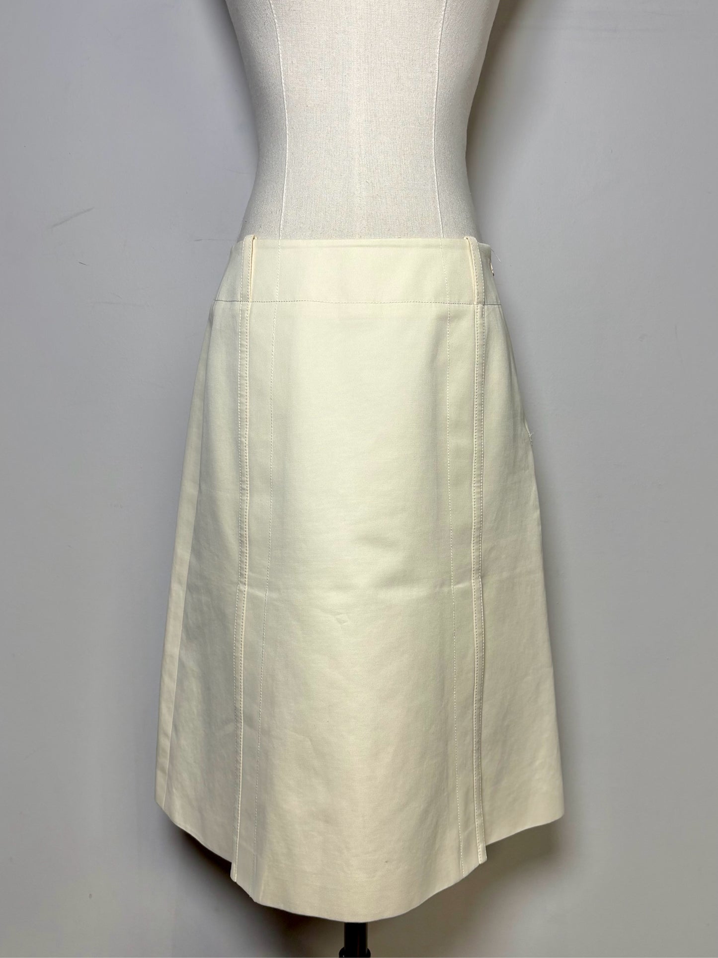 Women Size 44 (10, US) Loro Piana Ivory Pure Silk Pre-owned Knee Length Skirt