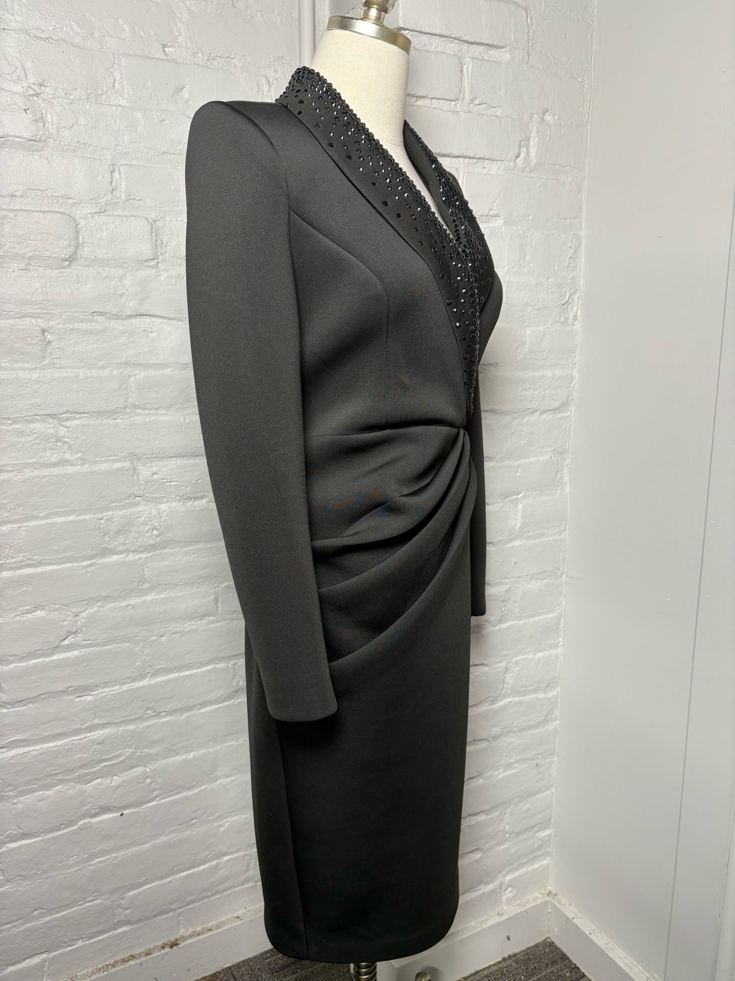 Women Size 4 Badgley Mischka Black Studs Dress