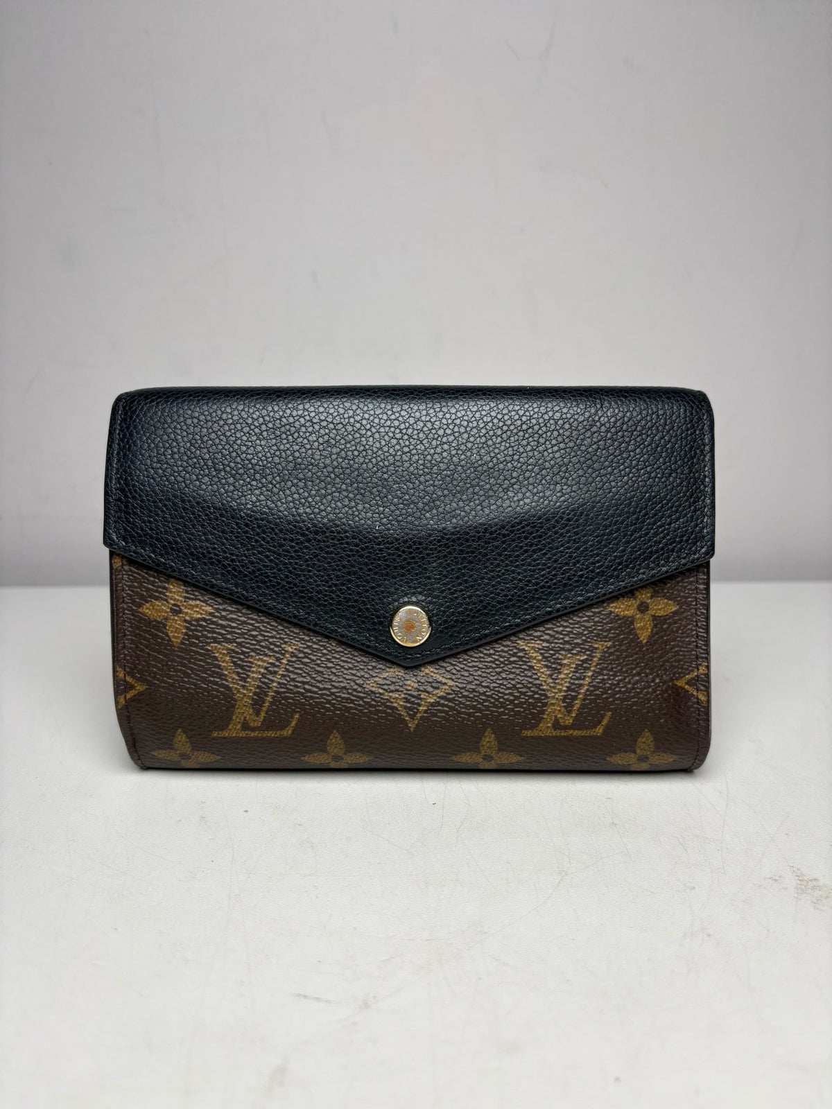 Louis Vuitton Pallas Compact Brown Monogram Canvas & Black Leather Pre-Owned Wallet