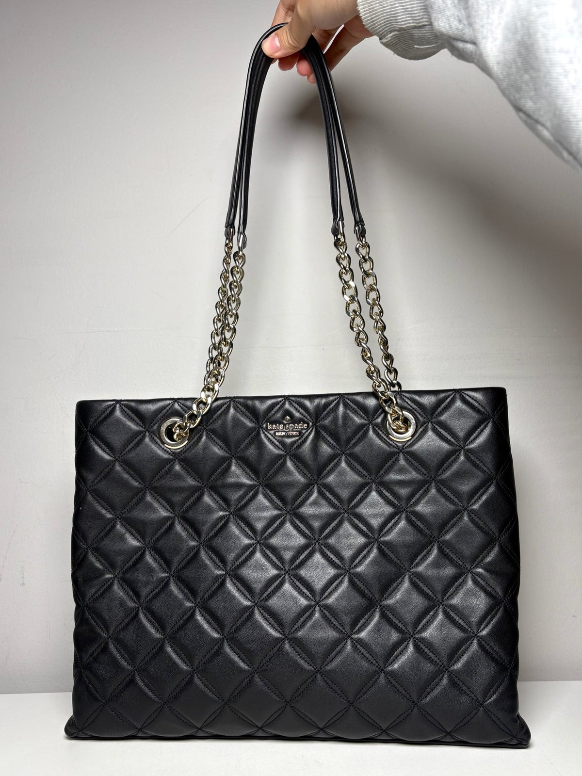 Kate Spade New York Diamond Quilt Leather Pre-owned Black Carey Tote Bag