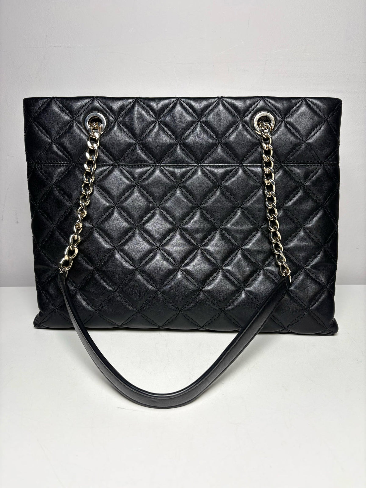 Kate Spade New York Diamond Quilt Leather Pre-owned Black Carey Tote Bag