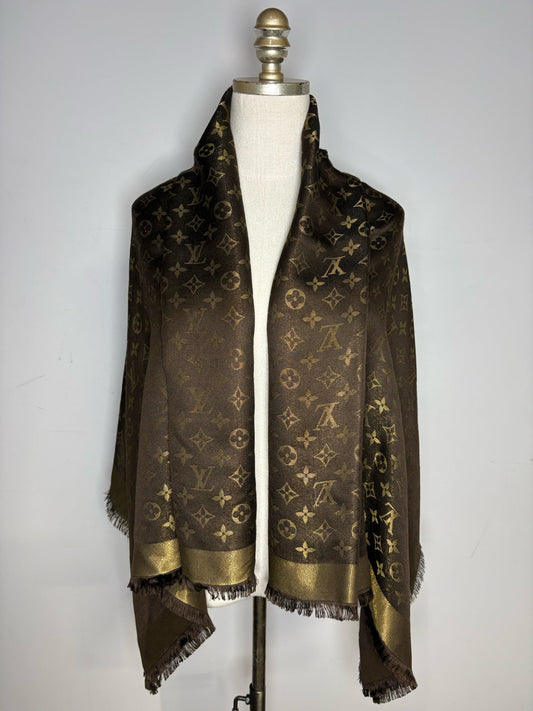 Louis Vuitton Monogram Women's 57 x 57 in. Pre-owned Scarf/Shawl