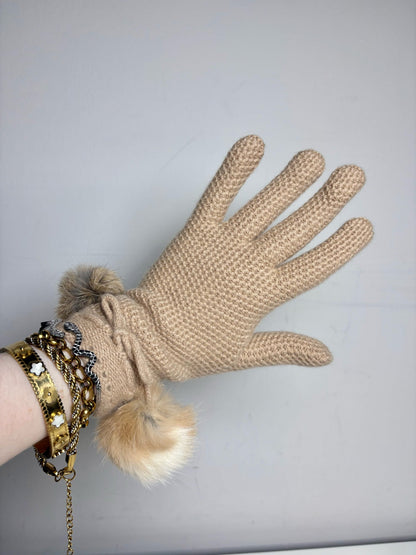Neiman Marcus Women's Gloves
