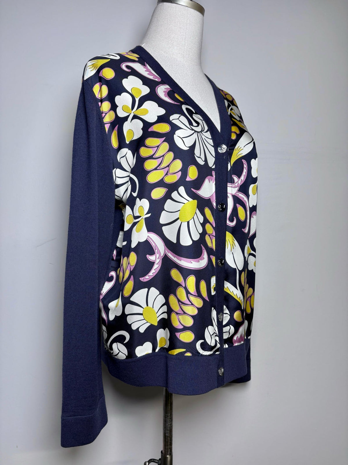XL Size XL Tory Burch Navy,yellow,white & purple Floral Abstract Women's Cardigan