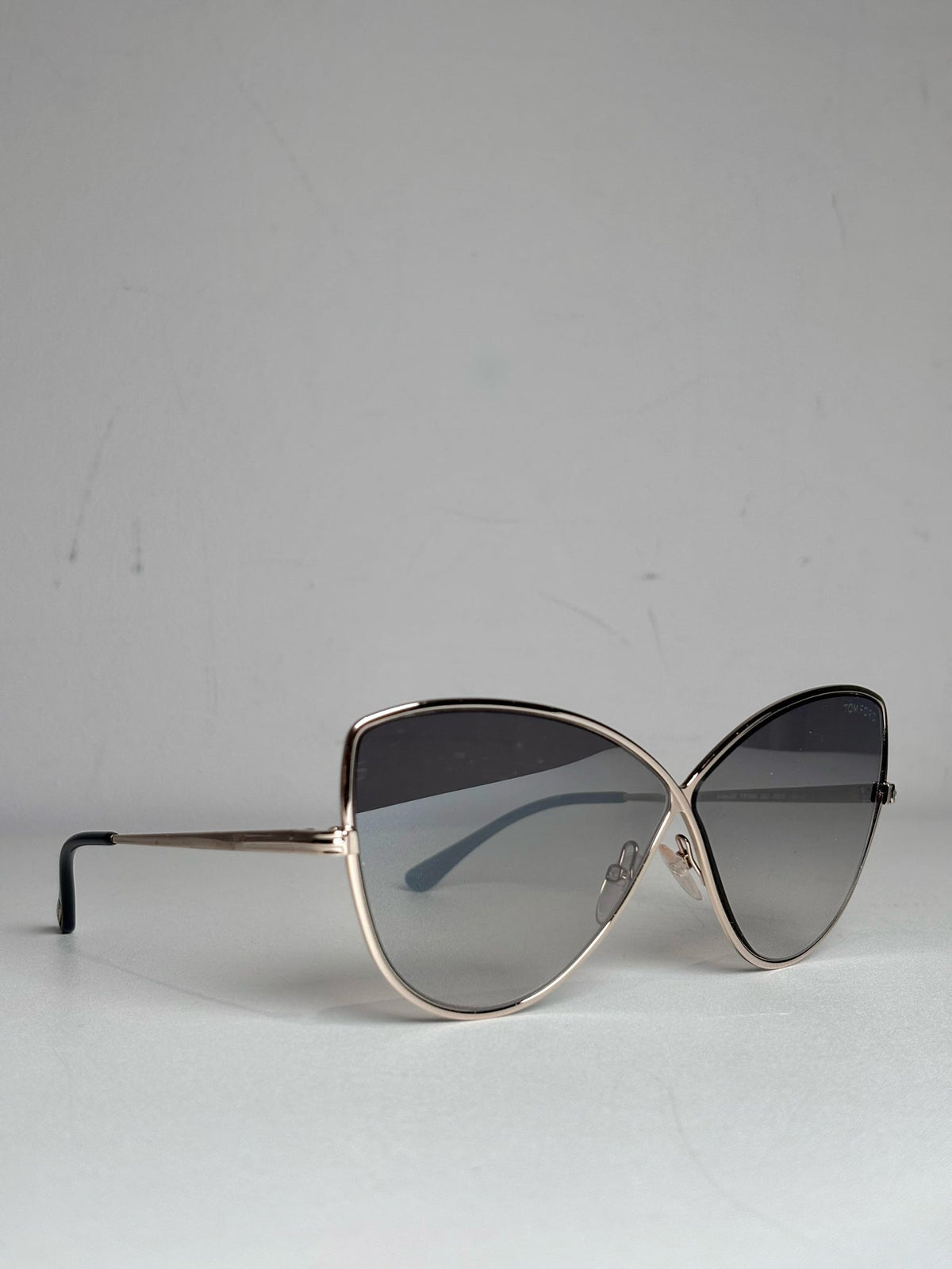 Tom Ford TF569 Rose Gold Elise Women's Pre-owned Silver Metal Sunglasses
