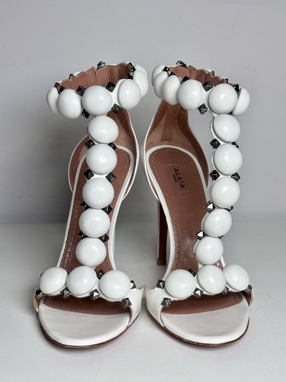 White W Shoe Size 38 (8 US) Alaia La Bombe White Leather Women's Pre-owned Heels