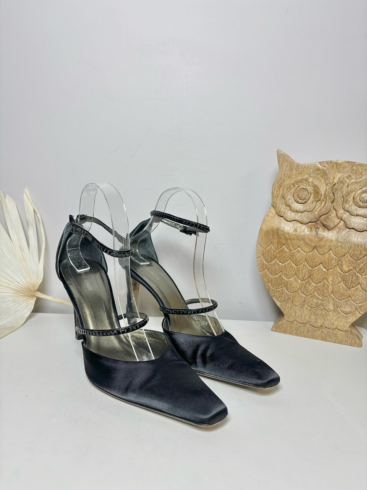 Black W Shoe Size 38.5 (8 US) Giorgio Armani Black Satin Women's Pump