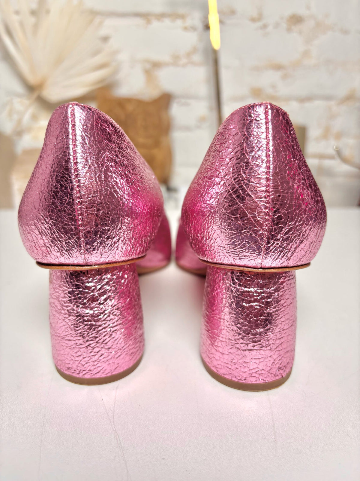 Pink W Shoe Size 39 (8.5 US) Emporio Armani Pink Leather Metallic Cowhide Pump
