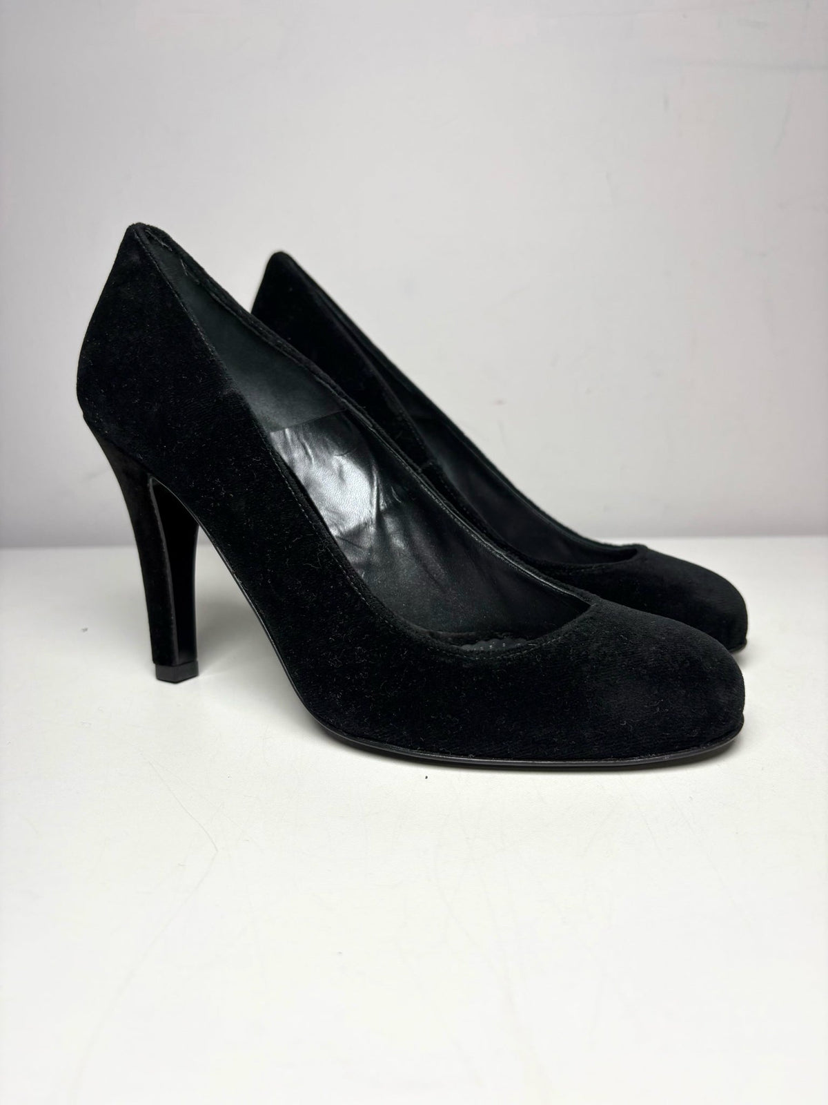 Black W Shoe Size 7 Jill Stuart Black Velvet Women's NWT Heels
