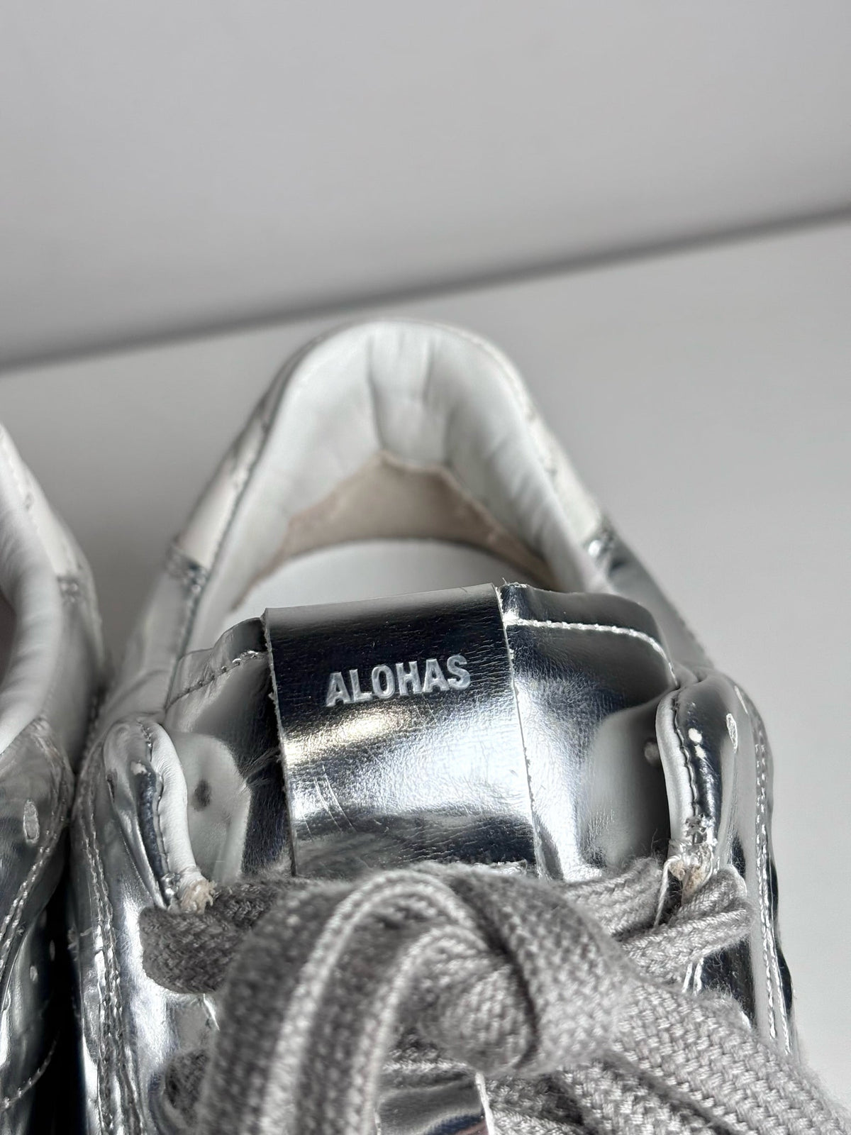 Metallic Silver W Shoe Size 7/7.5 Alohas Metallic Silver Sustainable Leather Women's Sneakers