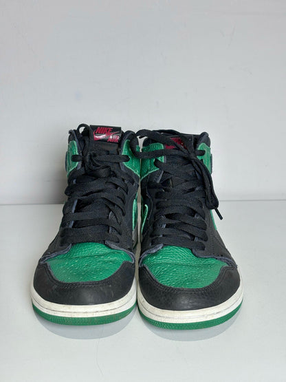 Green, Black W Shoe Size 8 Nike Pine Green, Black Leather Women's Pre-owned Sneakers