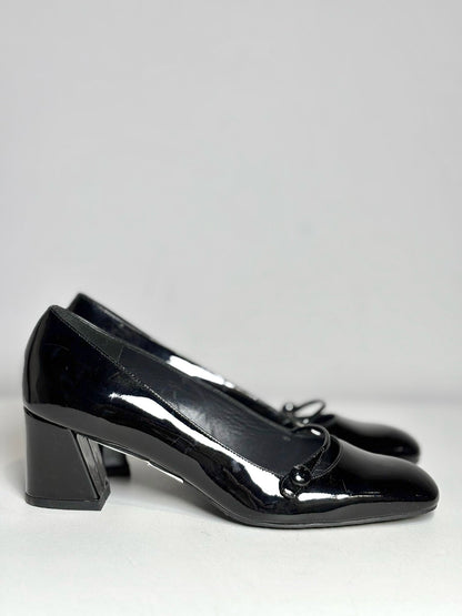 Black W Shoe Size 8.5N Stuart Weitzman Black Patent Leather Women's Pre-owned Pump