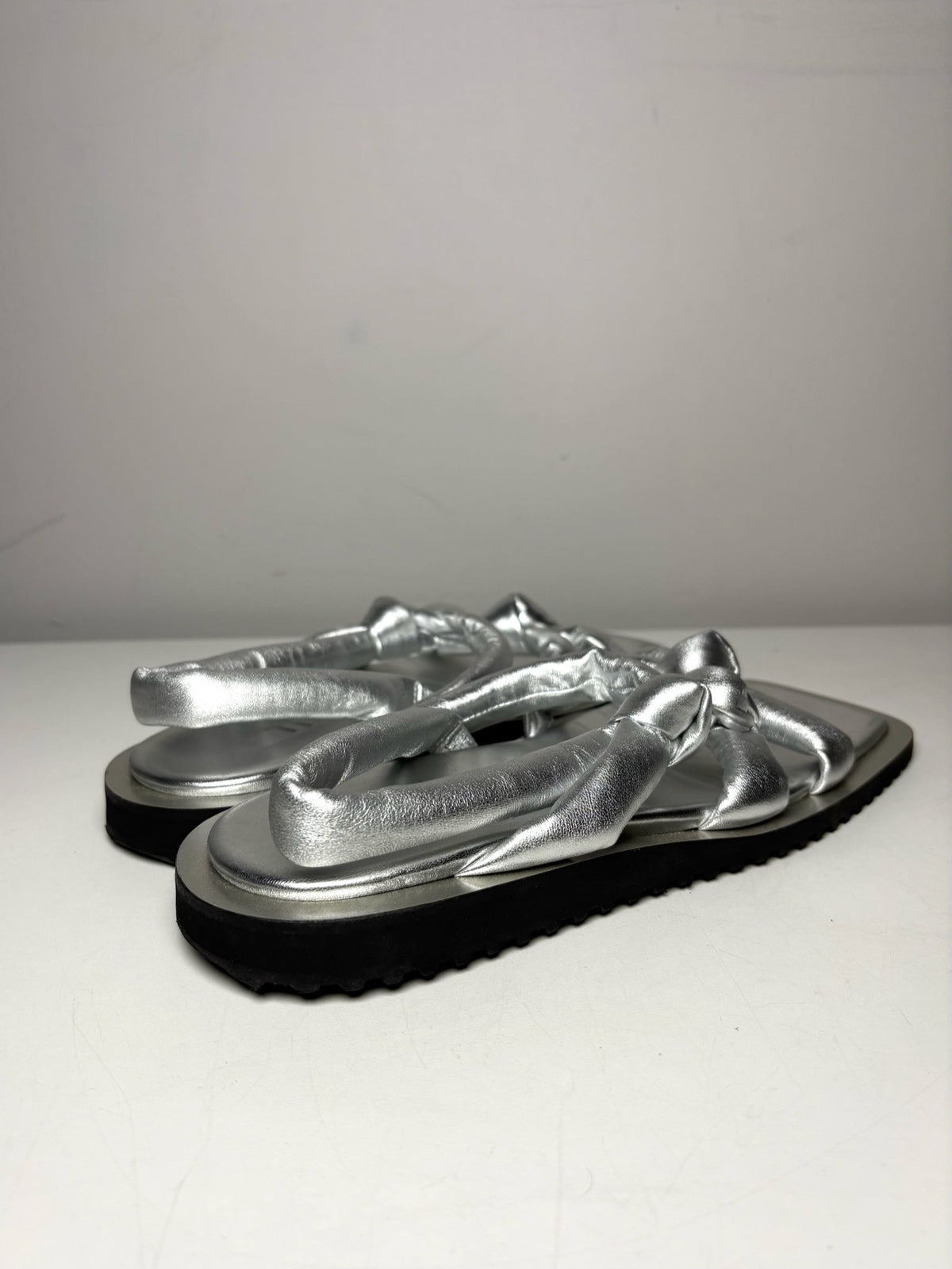 Metallic Silver W Size 37.5/38 (Estimated) Tibi Byron Metallic Silver Lambskin Pre-owned Flats