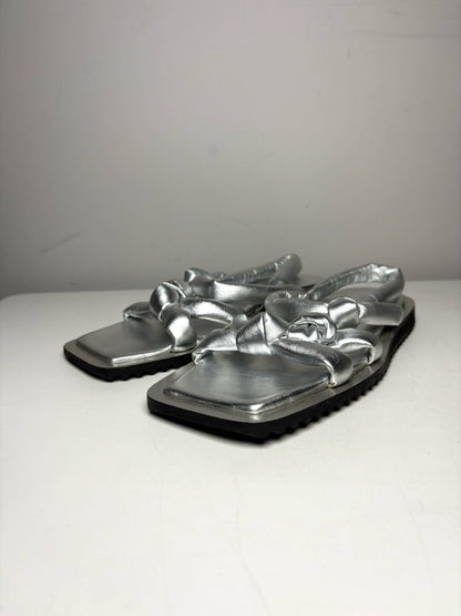Metallic Silver W Size 37.5/38 (Estimated) Tibi Byron Metallic Silver Lambskin Pre-owned Flats