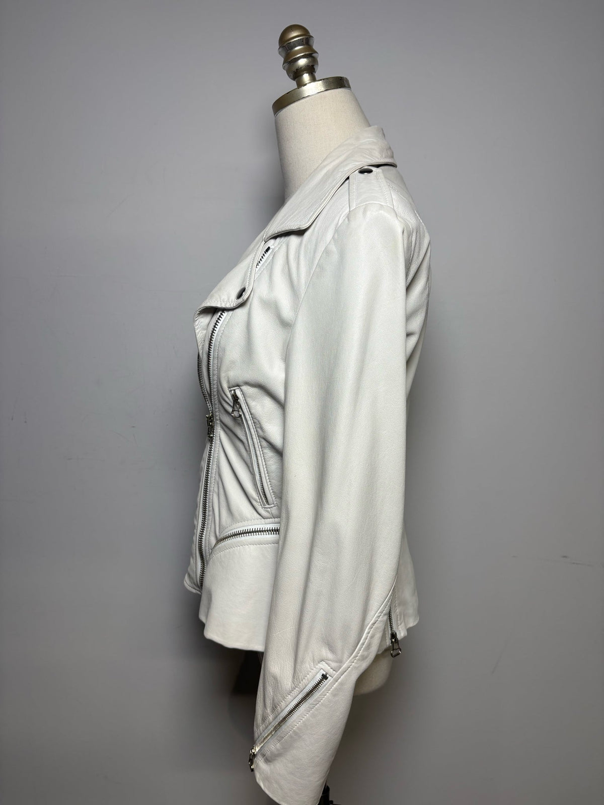 2 Women Size 2 3.1 Phillip Lim Bone Pure Leather Pre-Owned Moto Jacket