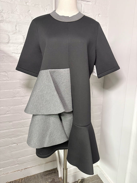 44 (8 US) Women Size 44 (8 US) Marni Black w/Gray Ruffle Scuba Shift Dress