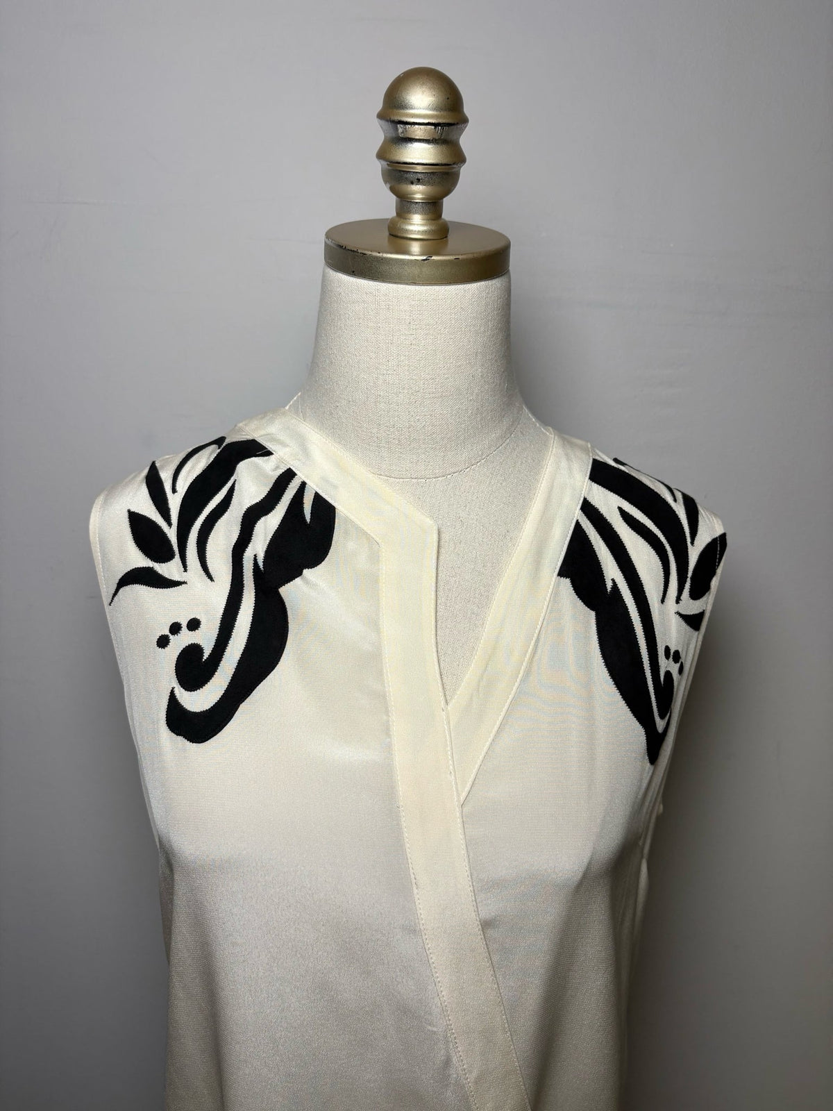 Women Size 6 Derek Lam 10 Crosby Cream, Blue Patches, Colorblock 100% Silk Dress - VIDA STYLE SHOP