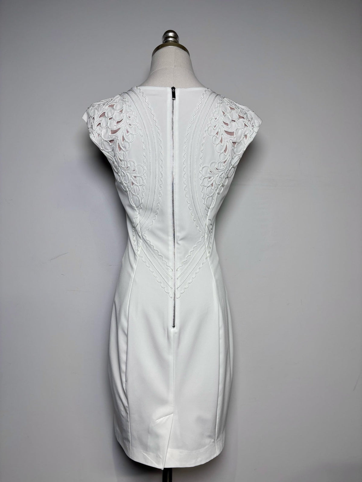 6 Women Size 6 Karen Millen Cream Embellished Women's Polyester Pre-owned Dress