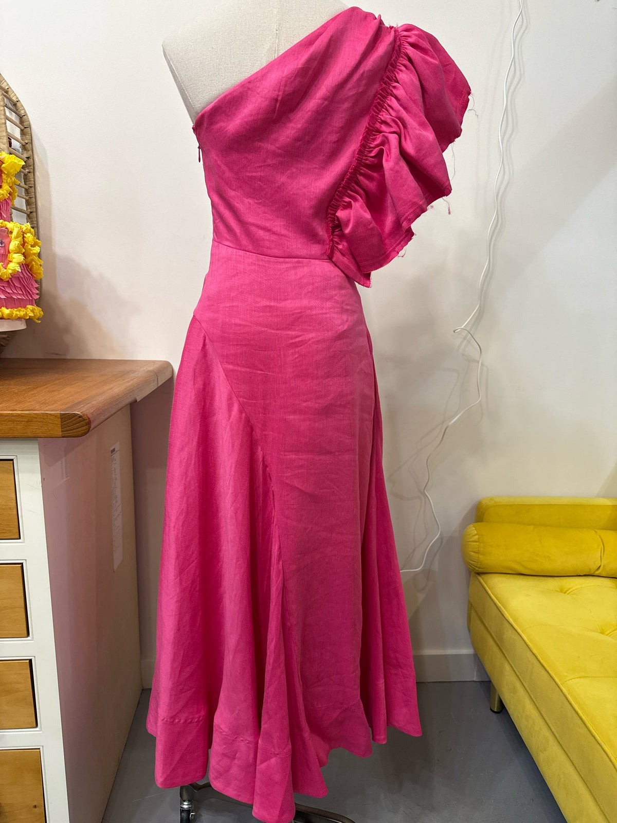 8 Women Size 8 Aje Pink One-Shoulder Ruffle Linen Blend Pre-owned Midi Dress