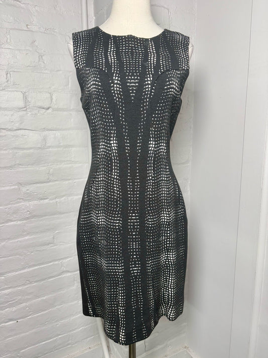 8 Women Size 8 Diane Von Furstenberg Black Knitted Vintage Dress