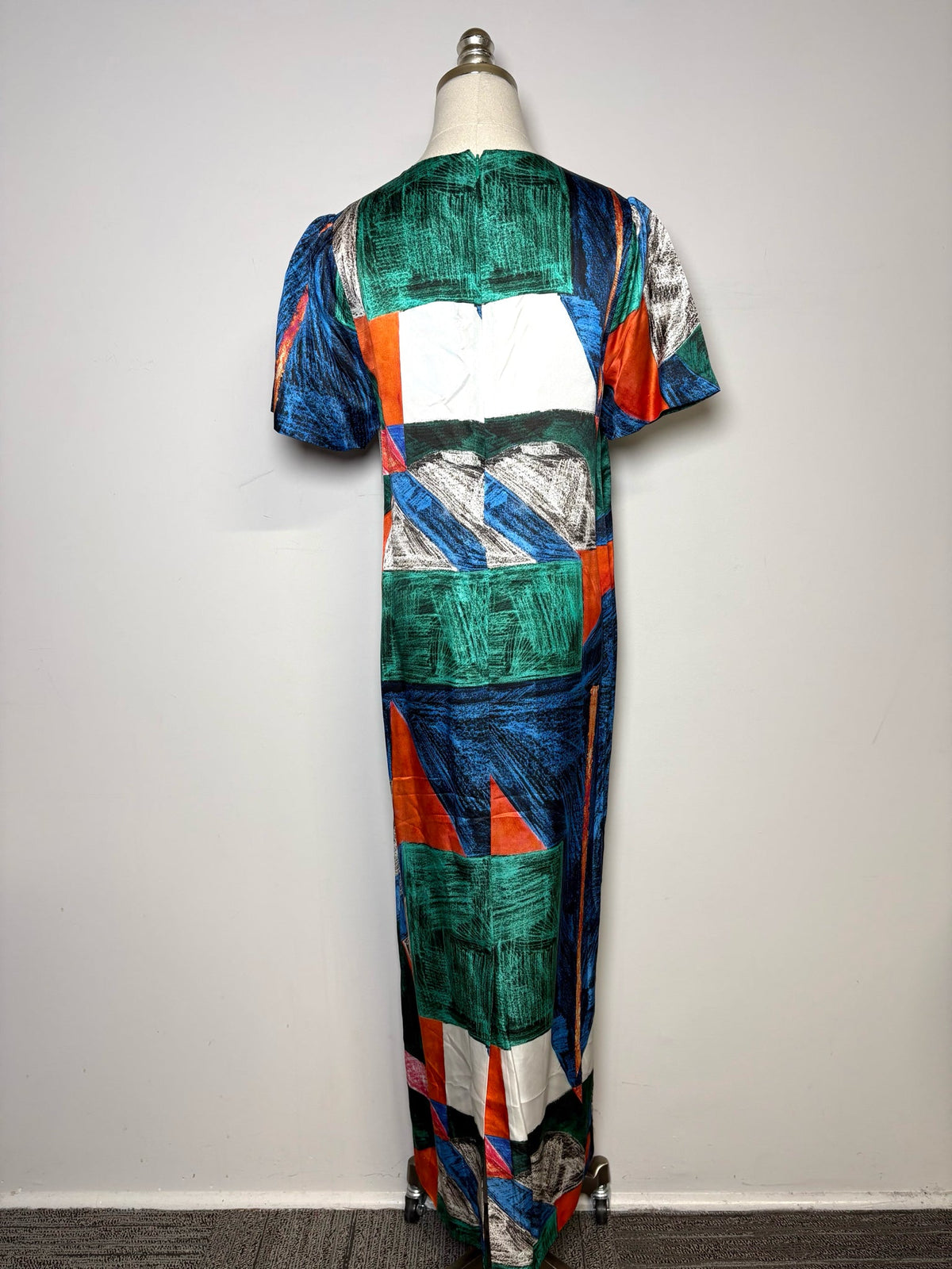 40 (L US) Women Size 8 Hunter Bell Valerie Mosaic Silk Blend Pre-owned NWT Midi Dress