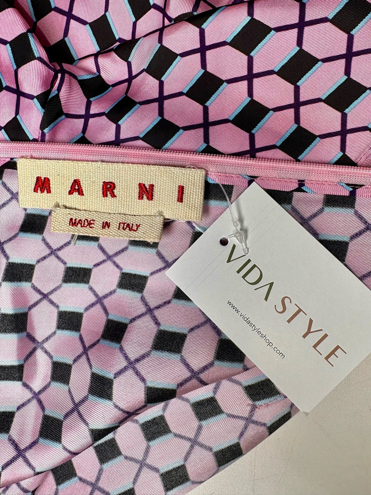 8 (M) Women Size 8 (M) Marni Pink, Black Print Drop Waist Pre-owned Dress