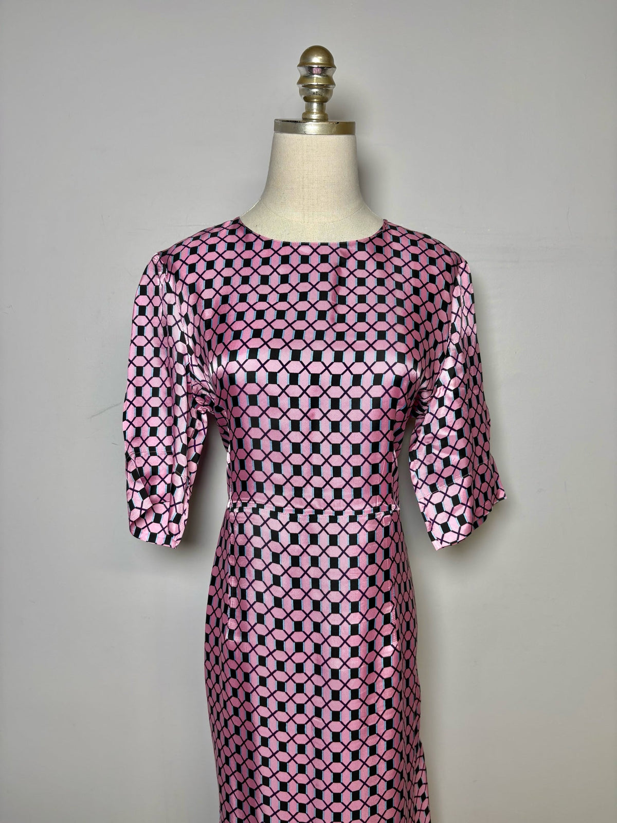 8 (M) Women Size 8 (M) Marni Pink, Black Print Drop Waist Pre-owned Dress