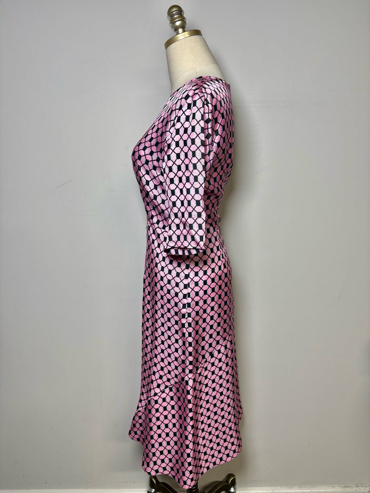 8 (M) Women Size 8 (M) Marni Pink, Black Print Drop Waist Pre-owned Dress
