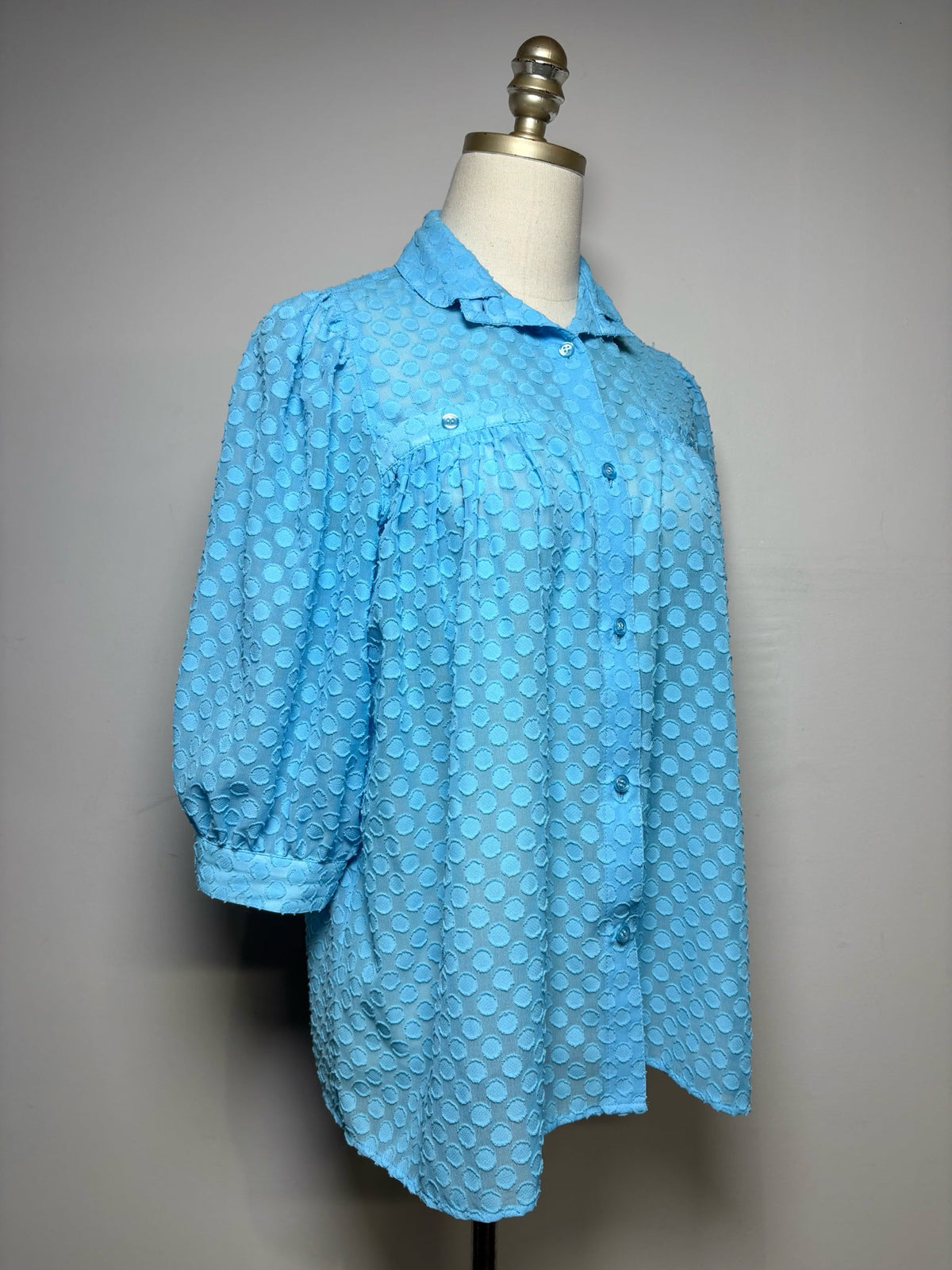 XS Women Size XS Smythe Blue Embroidered Dot Pre-Owned Button-Down Blouse