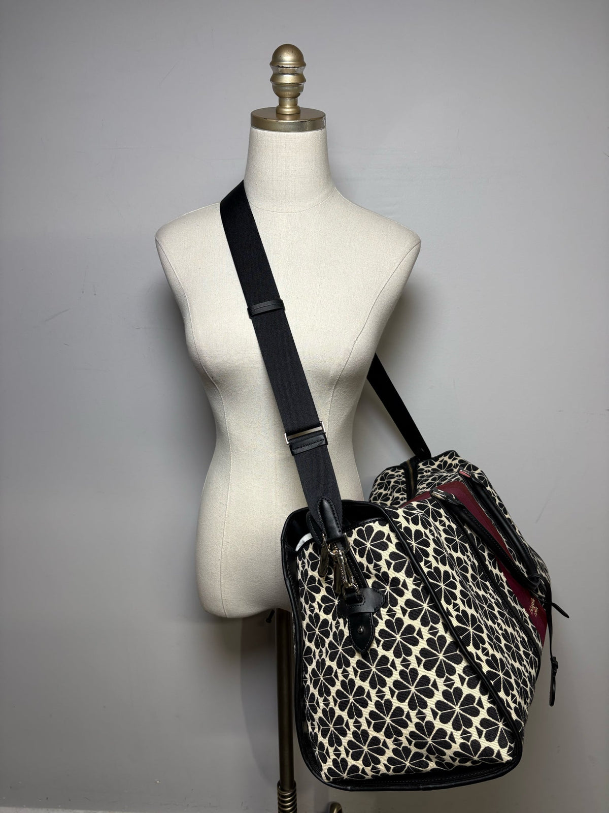 Women's Kate Spade New York Canvas Leather Vintage Early 2000s Pre-Owned Weekender Tote - VIDA STYLE SHOP