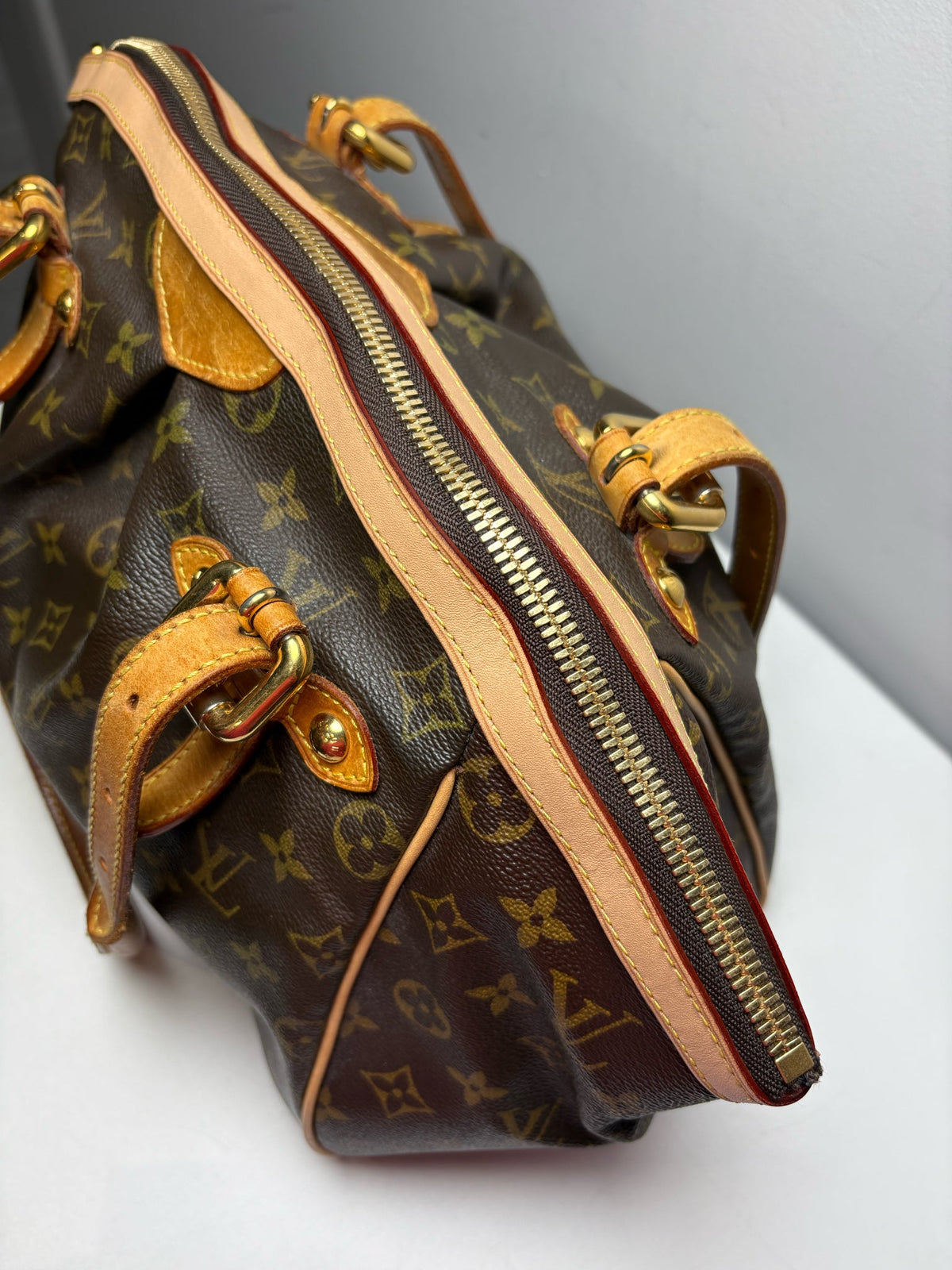 Women's Louis Vuitton Tivoli GM 2007 Monogram Coated Canvas Vachetta Leather Pre-Owned Tote Purse - VIDA STYLE SHOP