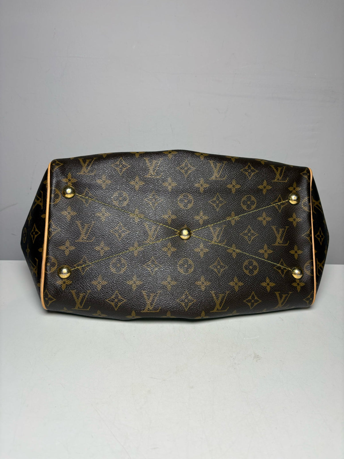 Women's Louis Vuitton Tivoli GM 2007 Monogram Coated Canvas Vachetta Leather Pre-Owned Tote Purse - VIDA STYLE SHOP