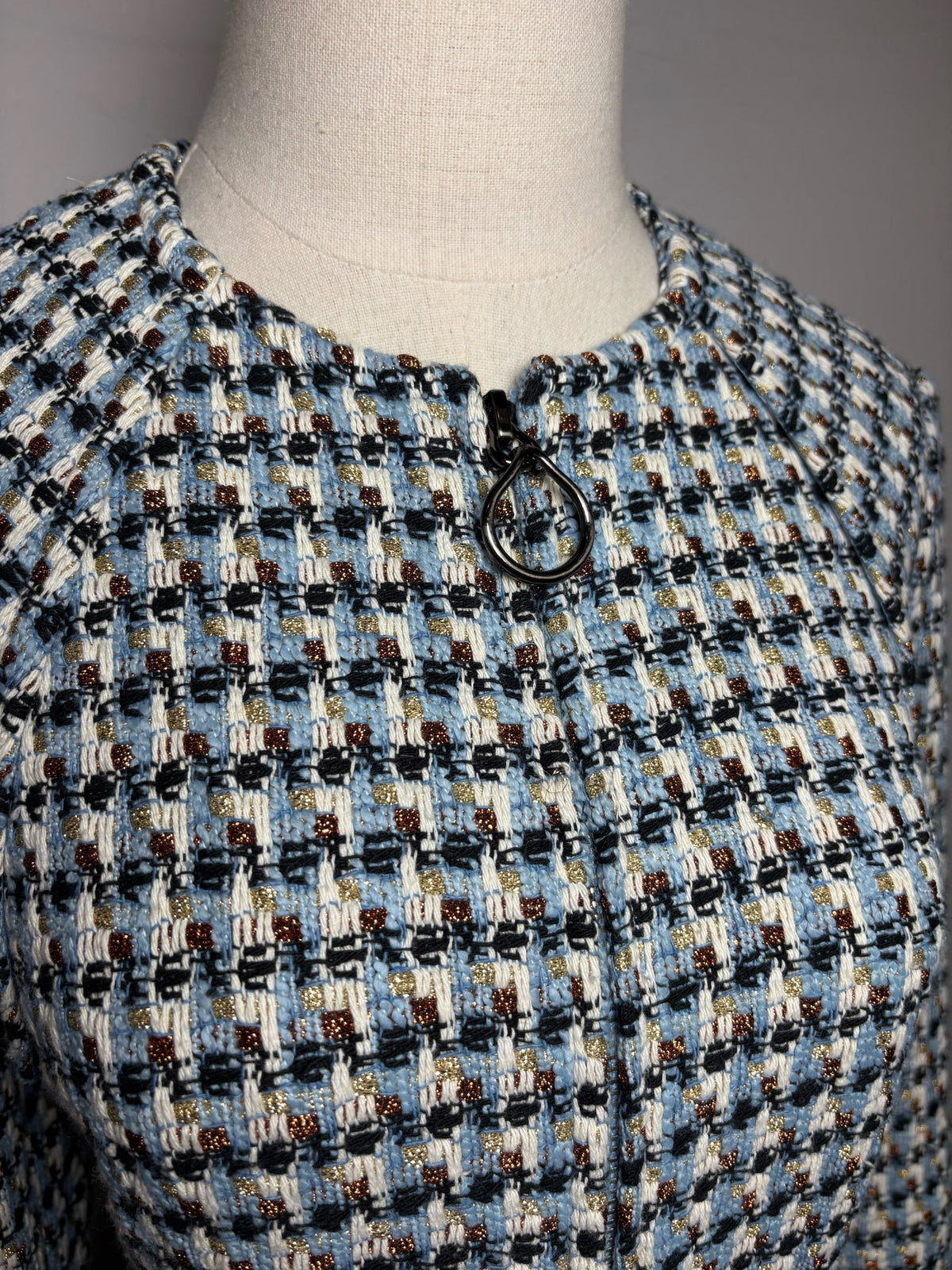 Women's Size 8 St. John Blue Metallic Italian Textured Tweed Pre-Owned Long Jacket - VIDA STYLE SHOP