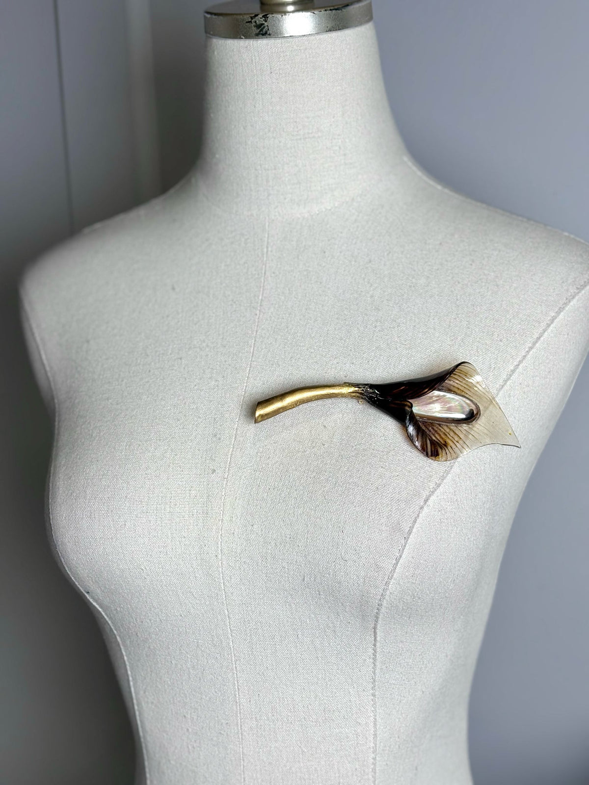 Women's Vintage Calla Lily Made in France Pre-owned Pin